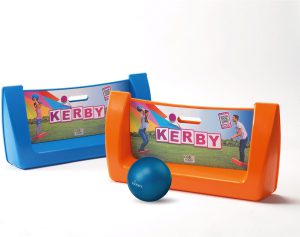 Kerby Kunststof Stoeprand set met bal diverse kleuren Outdoor spel