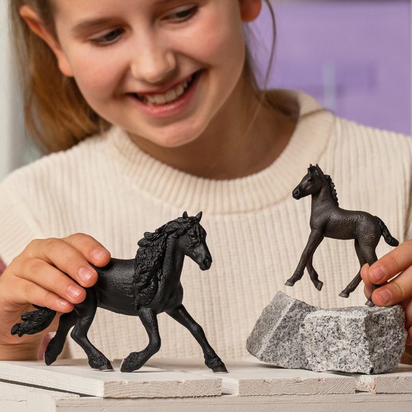 Schleich 13977 Fries veulen Horse Club